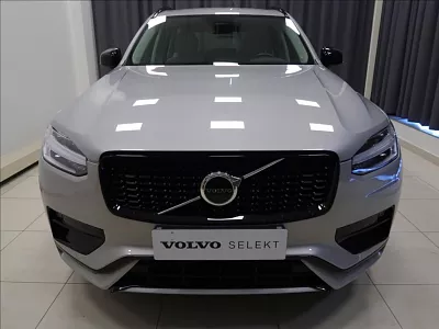 Volvo XC90 2,0 B5 AWD AUT Plus Dark 173 kW automat šedá