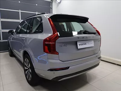 Volvo XC90 2,0 B5 AWD AUT Plus Dark 173 kW automat šedá