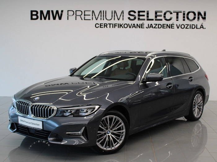 BMW 320d xDrive Touring 140 kW automat Mineral Grey