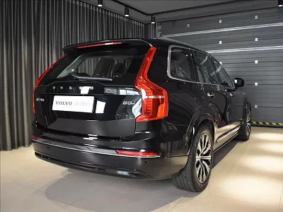 Volvo XC90 2,0 B5 AWD Ult Masáže,Vzduch 173 kW automat černá