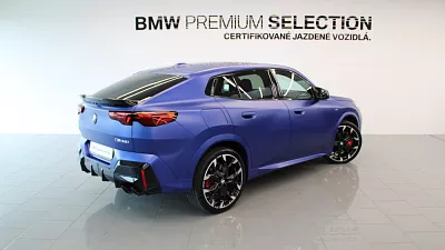 BMW X2 M35i 233 kW automat BMW Ind Frozen Portimao Blue metallic