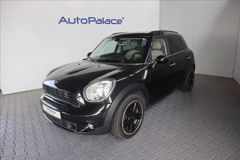 MINI Countryman 1,6 COOPER S 135 kW čierna metalíza