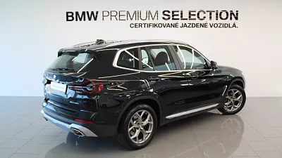 BMW X3 xDrive20i 135 kW automat Black Sapphire Metallic