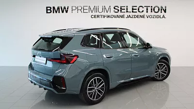 BMW X1 xDrive23d 145 kW automat Cape York Green metallic