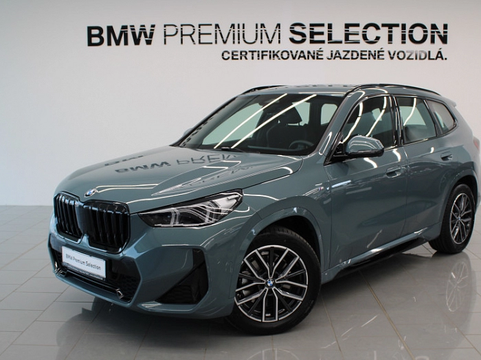 BMW X1 xDrive23d 145 kW automat Cape York Green metallic