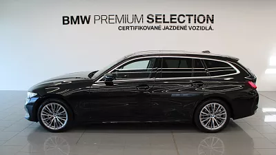 BMW 320d xDrive Touring 140 kW automat Black Sapphire Metallic