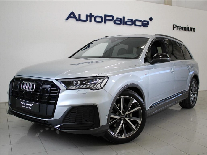 Audi Q7 3,0 50TDi S-Line Vzduch Tažné 210 kW automat šedá