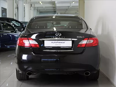 Infiniti M30 3,0 D V6 Sport Tech 2.maj.ČR 175 kW automat černá