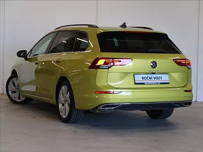 Volkswagen Golf 1,5 TSI110 kW Style SideAssist 110 kW žlutá