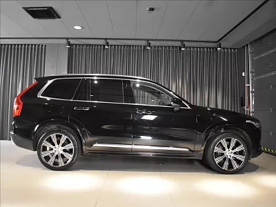 Volvo XC90 2,0 B6 AWD INS 220 kW automat černá