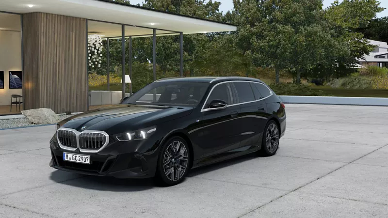 BMW 540d xDrive Touring 223 kW automat Black Sapphire