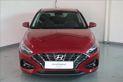 Hyundai i30 1,0 T-GDI Smart 1.MAJITEL 88 kW červená