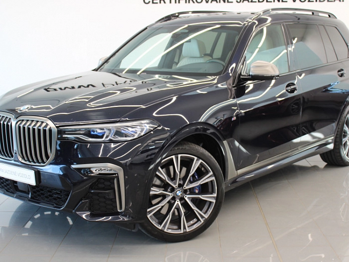 BMW X7 M50d 294 kW automat Carbon Black