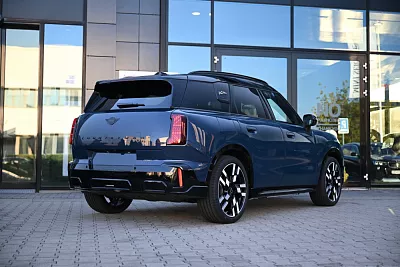 MINI MINI COUNTRYMAN SE ALL4 225 kW automat Indigo Sunset Blue