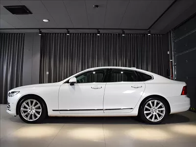 Volvo S90 2,0 D4 AWD Ins BLIS,Šíbr 140 kW automat bílá