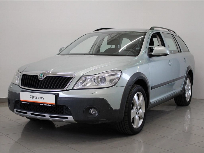 Škoda Octavia 2,0 TDi 103kw 4x4 SCOUT 2.maj. 103 kW zelená