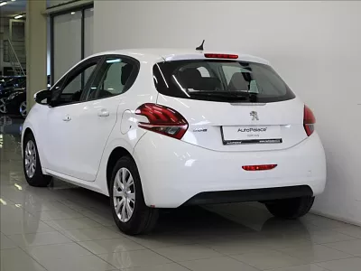 Peugeot 208 1,5 HDi Digi.klima 1.maj ČR 75 kW bílá