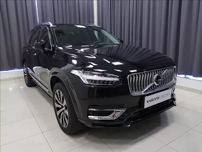 Volvo XC90 2,0 B5 AWD AUT Plus Bright 173 kW automat černá