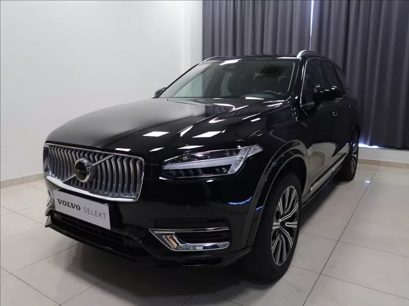 Volvo XC90 2,0 B5 AWD AUT Plus Bright 173 kW automat černá