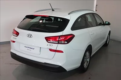 Hyundai i30 1,0 T-GDI 120 Best of Czech kombi 88 kW bílá