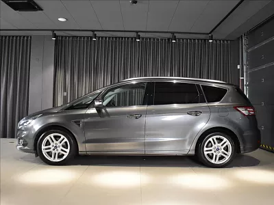 Ford S-MAX 2,0 Titanium 4x4 BLIS,Tažné 132 kW automat šedá