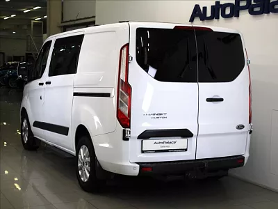 Ford Transit Custom 2,0 TDCi 170 AT 6-míst TAŽNÉ 125 kW automat bílá