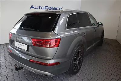 Audi Q7 3,0 TDI 160kW Quattro 160 kW automat sivá metalíza