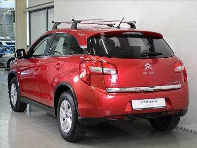 Citroën C4 Aircross 1,6 HDi 84Kw 4X4 Kam. 1.maj.ČR 84 kW červená