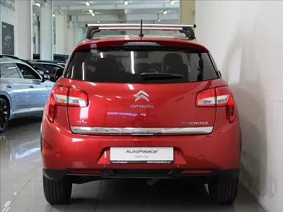 Citroën C4 Aircross 1,6 HDi 84Kw 4X4 Kam. 1.maj.ČR 84 kW červená