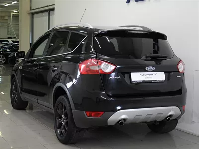 Ford Kuga 2,0 TDCi Trend KLIMA 1.majtel 100 kW černá