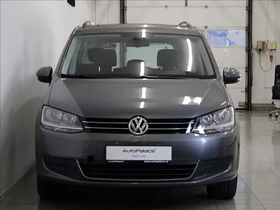 Volkswagen Sharan 2,0 TDi MT Comfort line 100 kW šedá