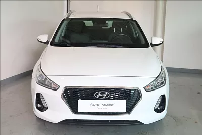 Hyundai i30 1,0 T-GDI Best of Czech kombi 88 kW bílá