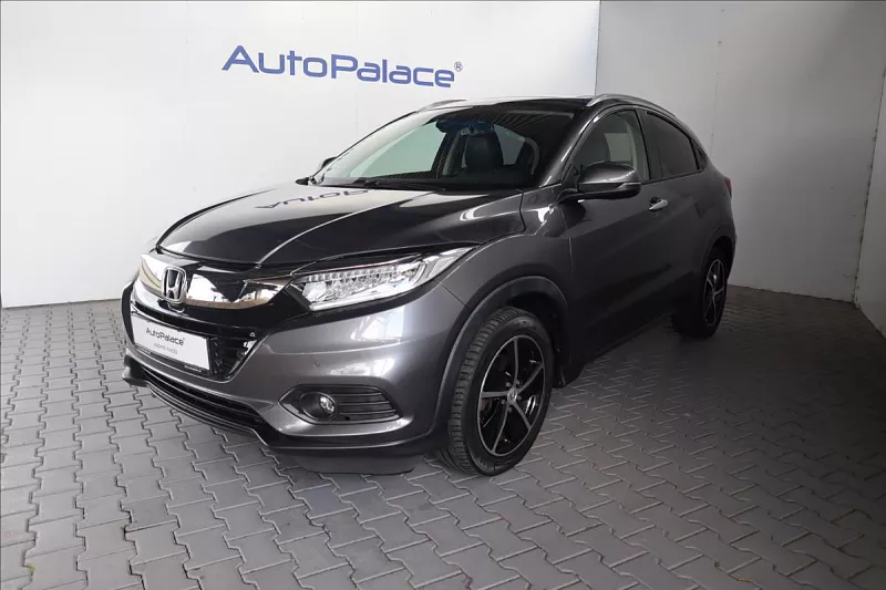 Honda HR-V 1,5 i-VTEC Executive  Honda HR-V SUV 1.5 VTEC 96KW 96 kW sivá metalíza