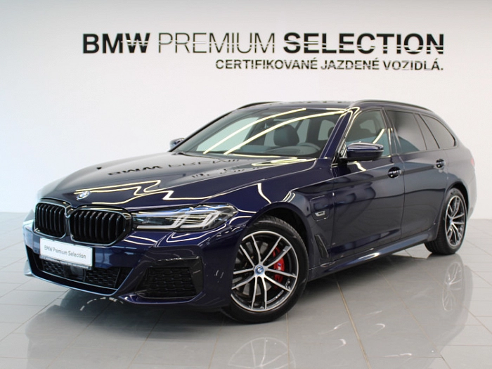 BMW 530e xDrive Touring 215 kW Tansanitblau II metallic