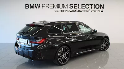 BMW 320d xDrive Touring 140 kW automat Black Sapphire Metallic