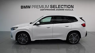 BMW iX1 xDrive30 225 kW automat Mineral White