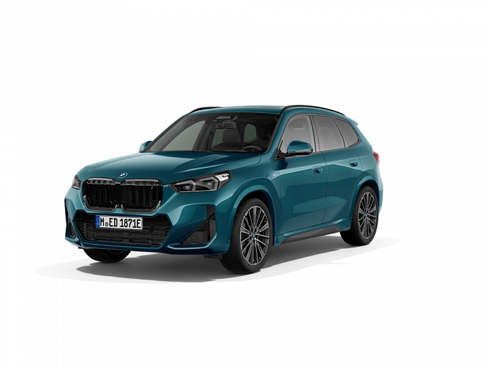 BMW iX1 xDrive30 225 kW automat Blue bay lagoon metallic