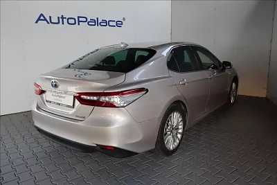 Toyota Camry 2,5 2.5 131KW Hybrid Executive 131 kW automat