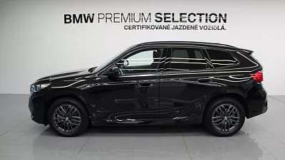 BMW X1 xDrive23d 145 kW automat Black Sapphire Metallic