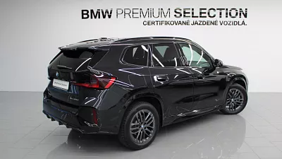 BMW X1 xDrive23d 145 kW automat Black Sapphire Metallic