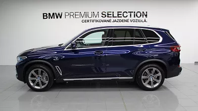 BMW X5 xDrive45e 290 kW automat Tanzanite Blue II