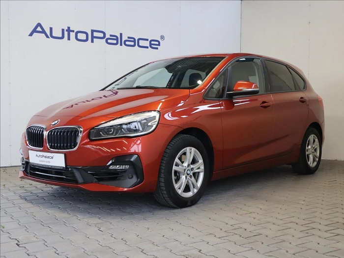 BMW 2 218i Active Tourer 103 kW oranžová metalíza