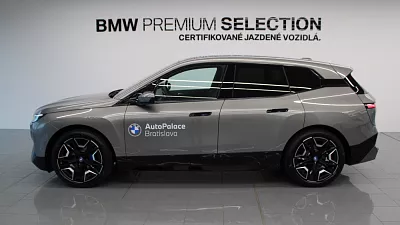 BMW iX xDrive50 385 kW automat Oxide Grey