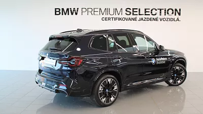 BMW iX3 210 kW automat M Carbon Black