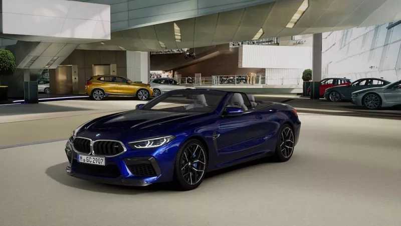 BMW M8 Cabrio 441 kW automat M Marina Bay Blue